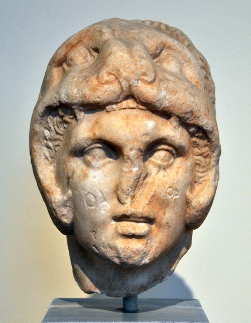 Alexander met leeuwenhuid (Nationaal Archeologisch Museum, Athene)
