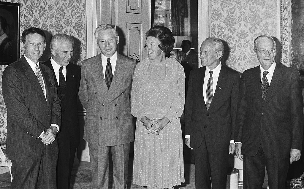 Beatrix ontvangt 5 Nobelprijswinnaars (1983): Paul Berg, Christian de Duve, Steven Weinberg, Manfred Eigen & Nico Bloembergen