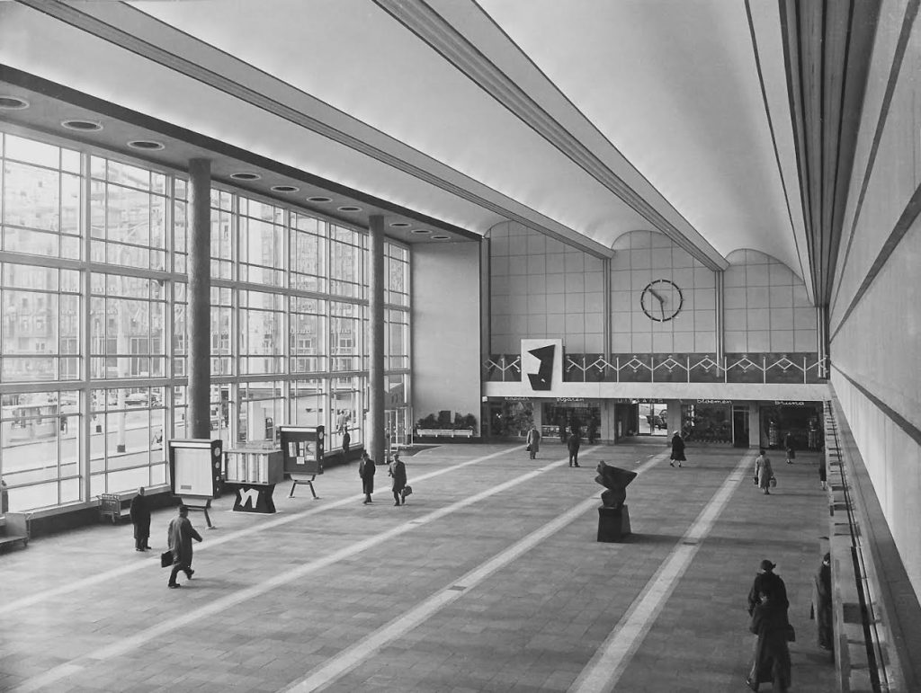 Stationshal Rotterdam, 1957
