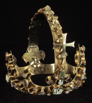 De bijzondere kroon van Karel IV (ngprague.cz)
