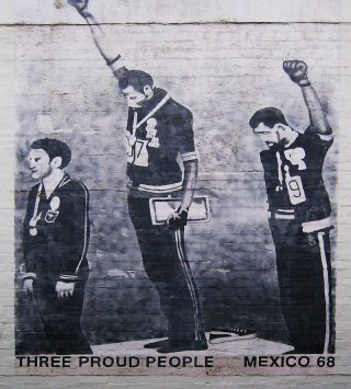 Muurschildering ter ere van de drie atleten