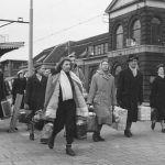 Aankomst Hongaarse vluchtelingen op Utrecht-Centraal, december 1956. Foto: Nationaal Archief