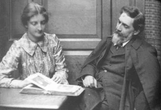 Hilda and Flinders Petrie, 1903.