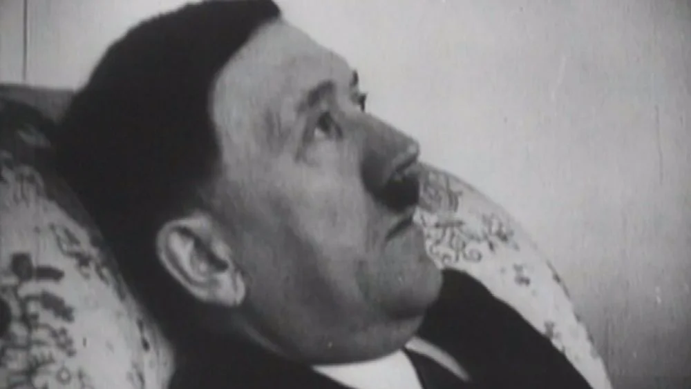 Adolf Hitler (Still YouTube)