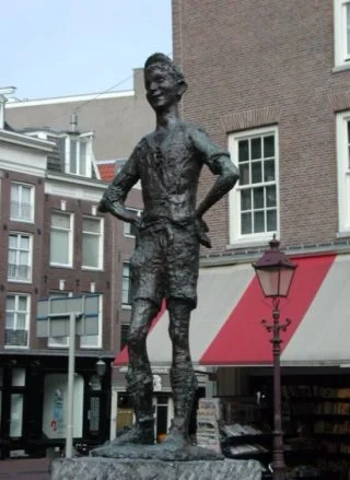 Het Lieverdje op het Spui in Amsterdam - cc
