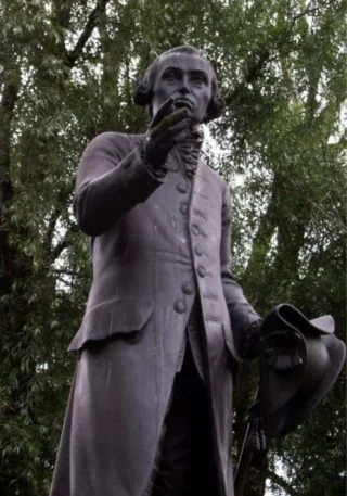 Standbeeld van Kant in Kaliningrad - cc
