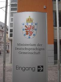 Ingang van het ministerie van de Duitstalige Gemeenschap van België