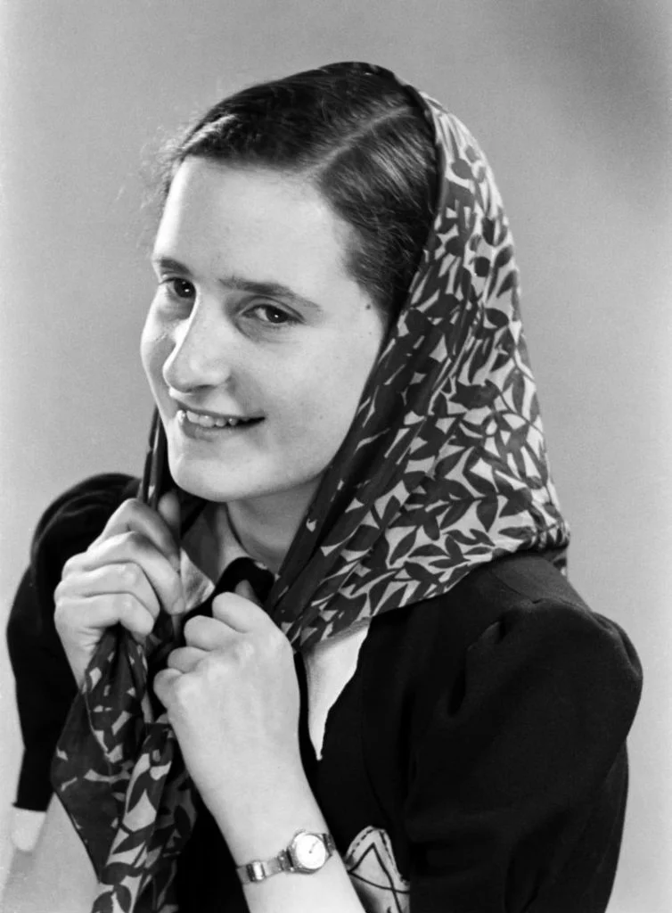 Isabel Wachenheimer, Amsterdam 1943 – Foto Annemie Wolff © Monica Kaltenschnee