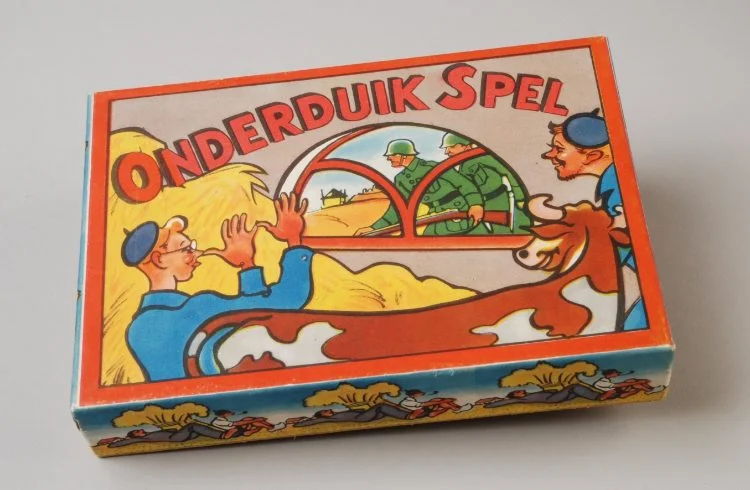 Museum Rotterdam 'Onderduik spel' (inv. nr. 63075-A-CR) CC-BY-SA