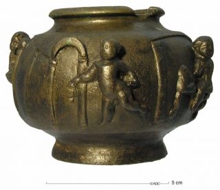 Romeins balsamarium met badhuisscene - 2de of 3de eeuw na Chr (ADC)