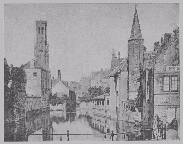Bruges-la-Morte (De Rozenhoedkaai met op de achtergrond het Belfort)
