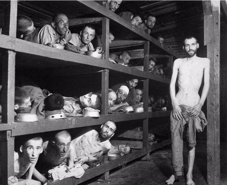 Gevangenen in Buchenwald, 16 April 1945 National Archives Washington / Publiek domein
