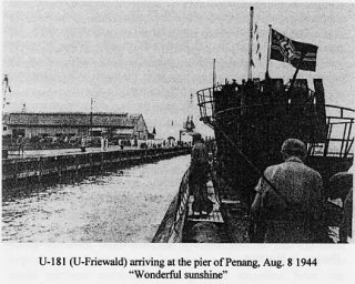 U-181 bij aankomst in Penang