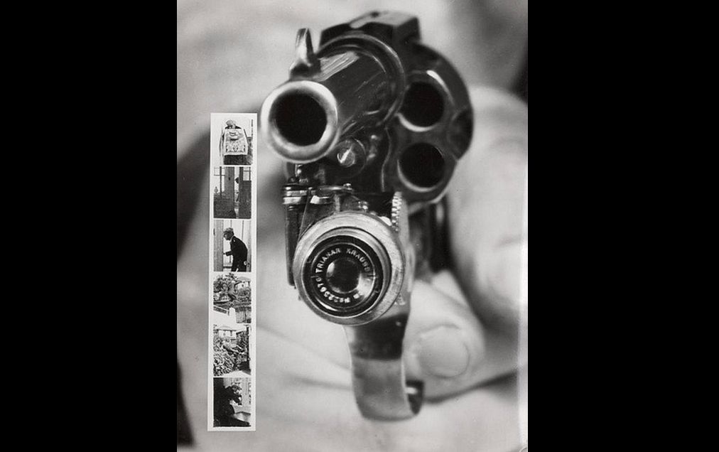 Colt 38 met camera (Nationaal Archief / Spaarnestad Photo / Het Leven / Fotograaf onbekend, SFA022824639)