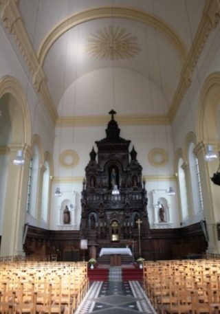 Interieur van de kerk aan het Vossenplein (cc - Michel wal)