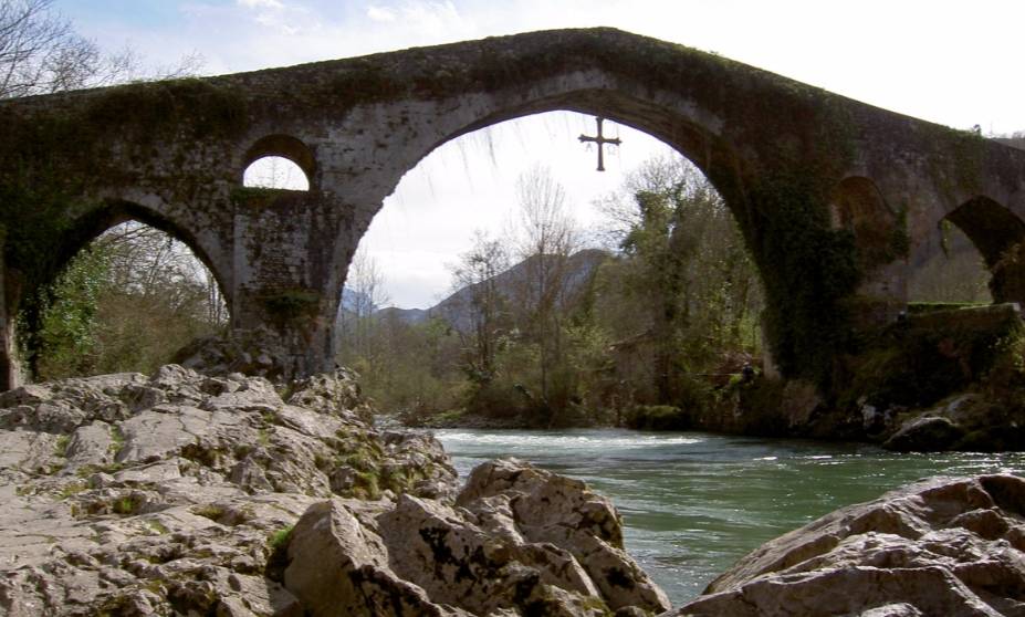 Romeinse brug in Cangas de Onís - cc
