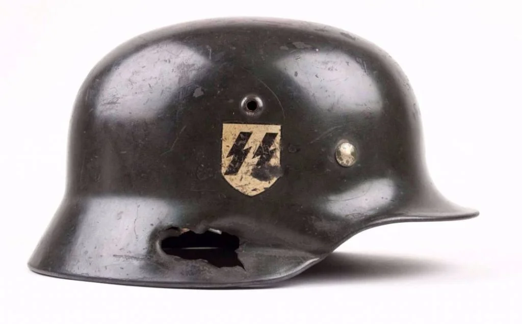 De helm van Heinz Harmel (Foto: fjm44 - Airborne Museum)