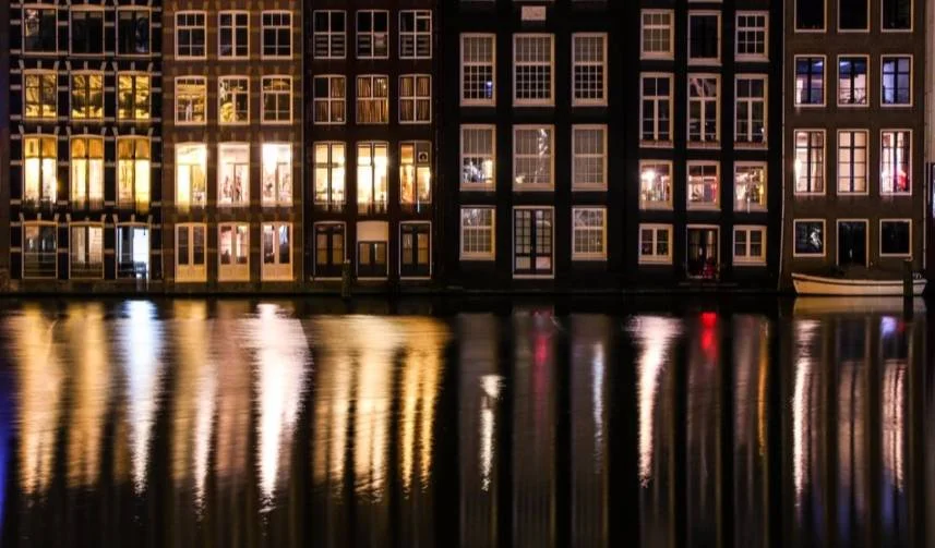 Kanaal in Amsterdam (cc - Pixabay)