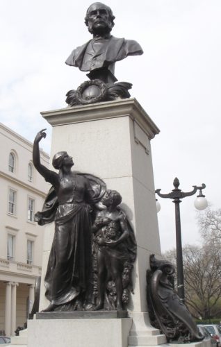 Monument voor Joseph Lister in London. Bron: cc/Lonpicman 