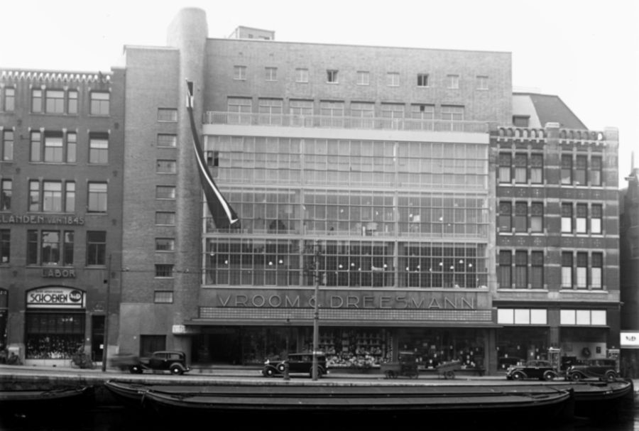 V&D aan het Rokin te Amsterdam; 6 oktober 1930 (Paul Guermonprez - wiki)