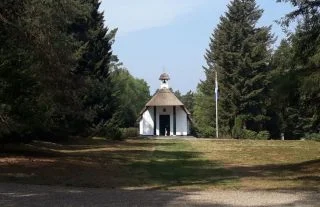 Kapel op het Nationaal Ereveld Loenen (Historiek)