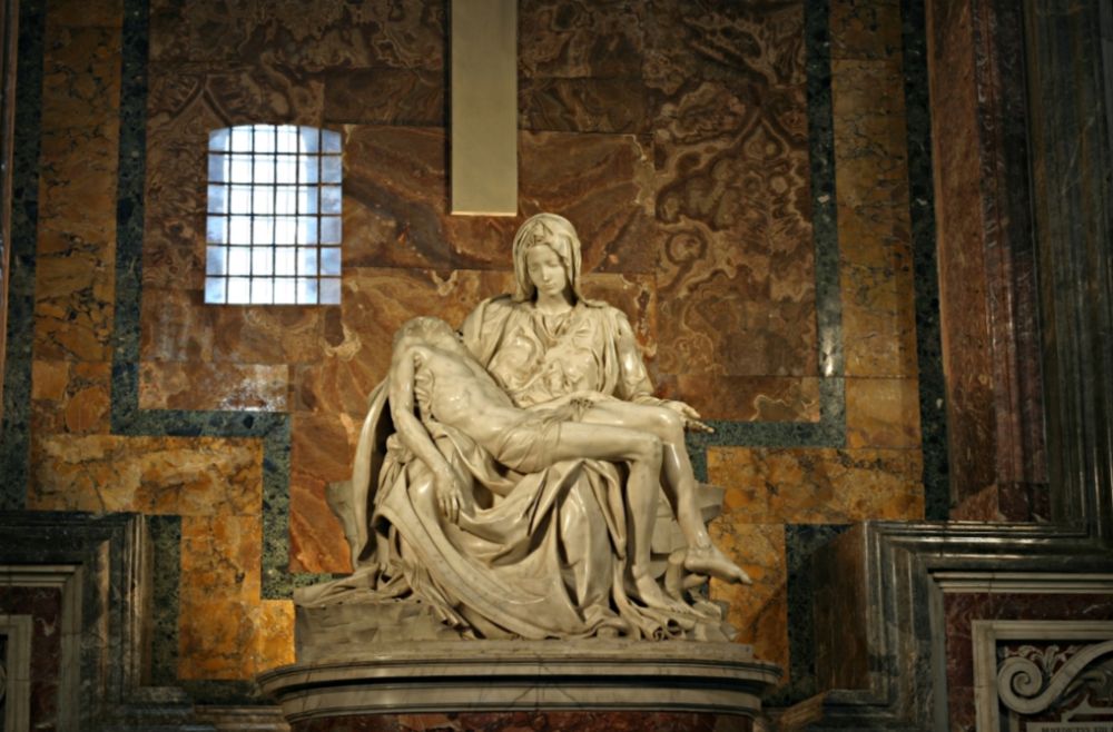 De Pietà van Michelangelo (1499) - cc / Stanislav Traykov