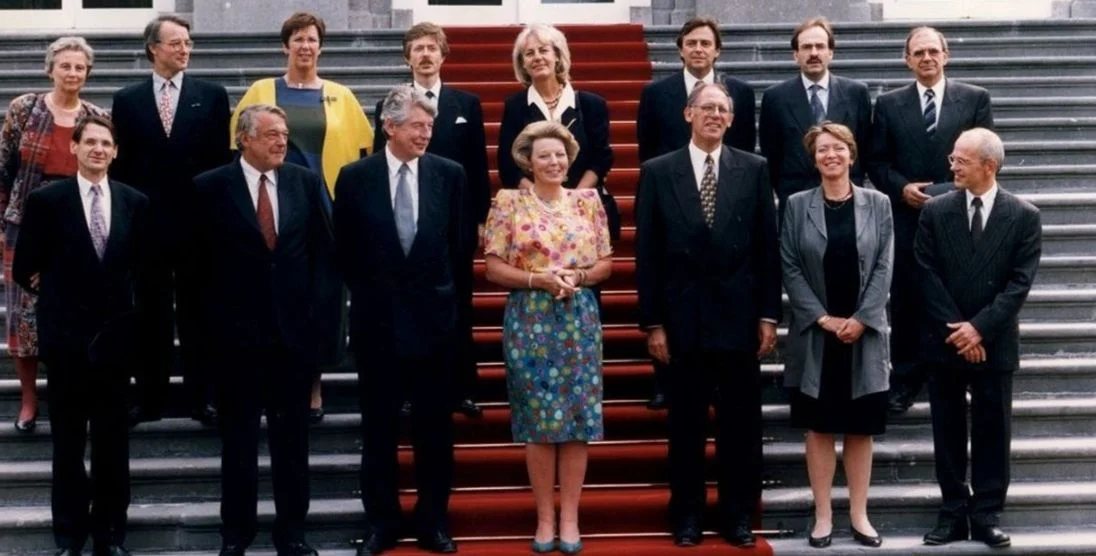 Kabinet Kok I, met in het midden koningin Beatrix bij Huis, 22 augustus 1994 (cc - Rijksoverheid)