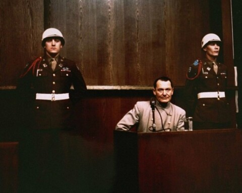 Göring in de beklaagdenbank bij het proces van Neurenberg