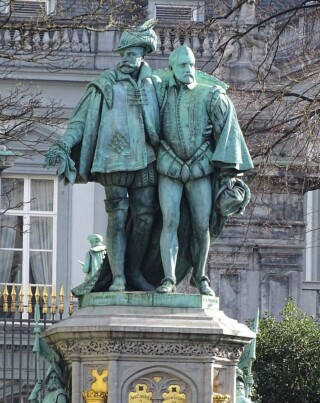 Standbeeld van Egmont en Horne op de Kleine Zavel, Brussel