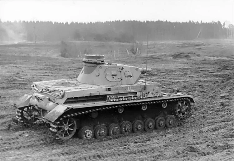 PzKpfw. IV Ausf. D (cc - Bundesarchiv)