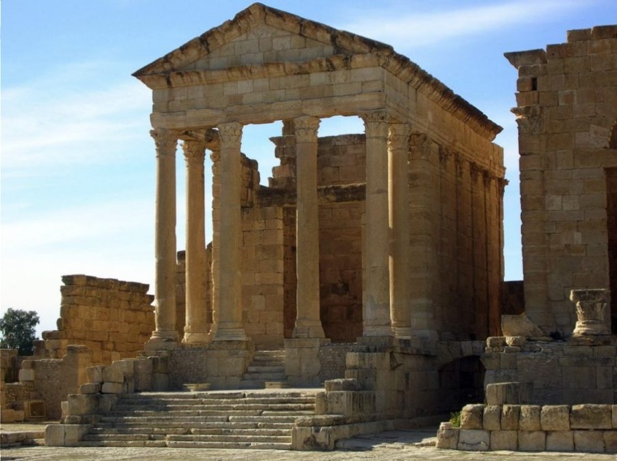 Tempel van Minerva in Tunesië (CC BY-SA 3.0 - Bernard Gagnon)