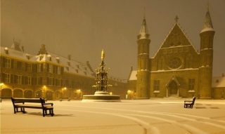 De dageraad van Holland - Ridderzaal in de sneeuw (CC BY 2.0 - Minister-president Rutte)