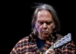 Neil Young in Oslo, 2009 (CC BY-SA 1.0 - Per Ole Hagen - wiki)