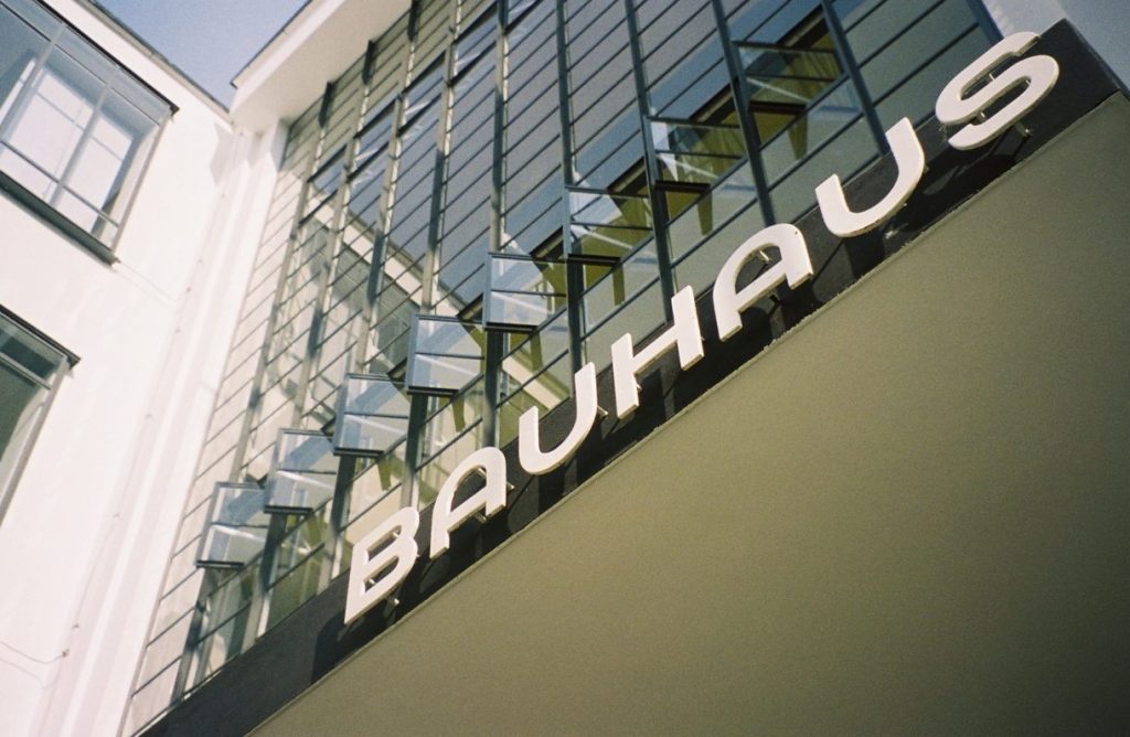 Bauhaus Dessau (CC BY 2.5 - wiki)