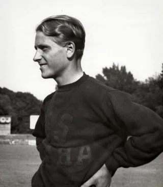 De Tsjechische atlete Zdenka Koubkova in 1936. Onderging een sekse-operatie en ging hierna door het leven als Zdeněk Koubek (Publieik Domein - wiki)