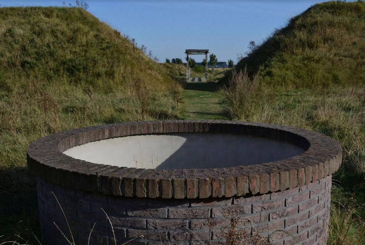 Het gereconstrueerde Fort Berchem bij Retranchement, West Zeeuws-Vlaanderen (foto H.M.D. Dekker)
