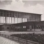 Het Amstelstation kort na de bouw; circa 1940 (Publiek Domein - wiki)
