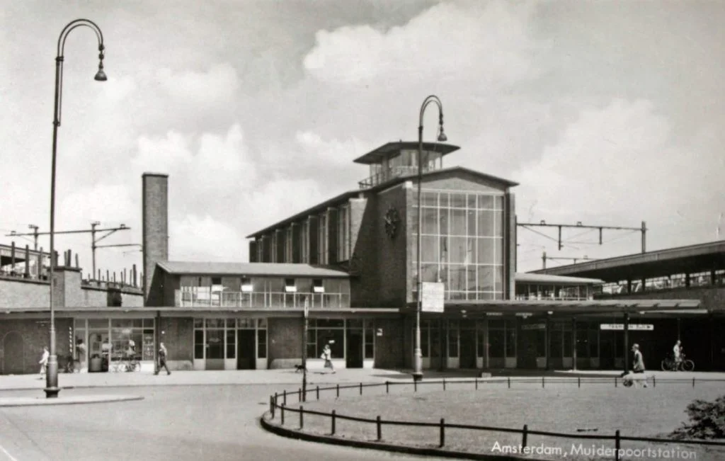 Muiderpoortstation, 1937 (Publiek Domein - wiki)