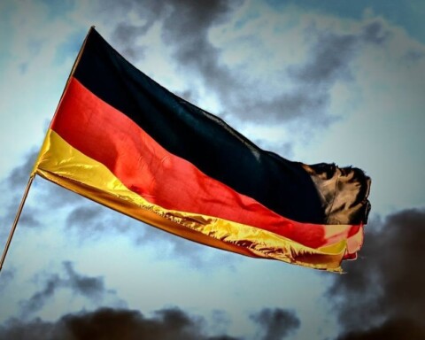 Volkslied van Duitsland - Das Lied der Deutschen - Vlag van Duitsland (CC0 - Pixabay - analogicus)