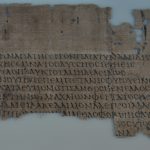 Papyrusfragment met een deel van de “Vrouwencatalogus” van Hesiodos (Neues Museum, Berlijn)