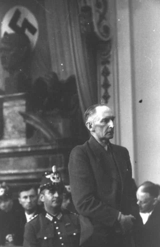 Erwin von Witzleben voor het Volksgerichtshof, 1944