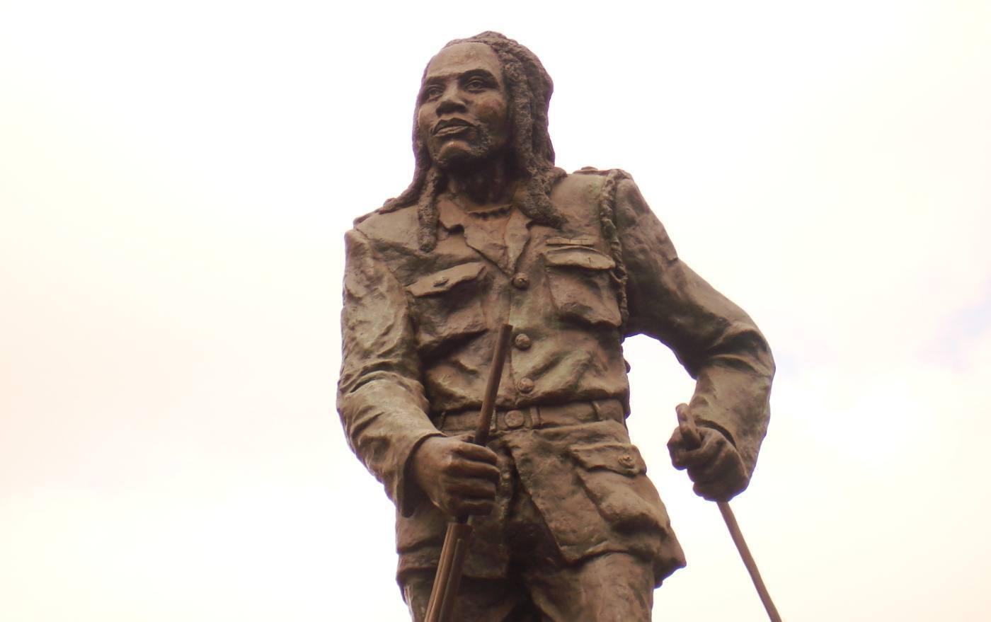 Standbeeld van Mau Mau-leider Dedan Kimathi in Nairobi