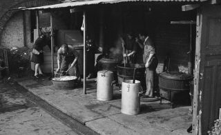 Foto van een gaarkeuken in Alphen aan den Rijn