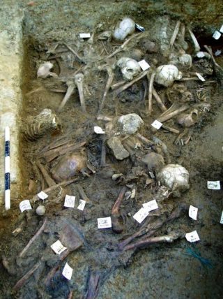 Massagraf in Gloucester (UK), waarschijnlijk slachtoffers van de Antonijnse Plaag (persfoto)
