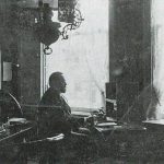 Jan Daniël Boeke in zijn werkkamer, ca. 1898.