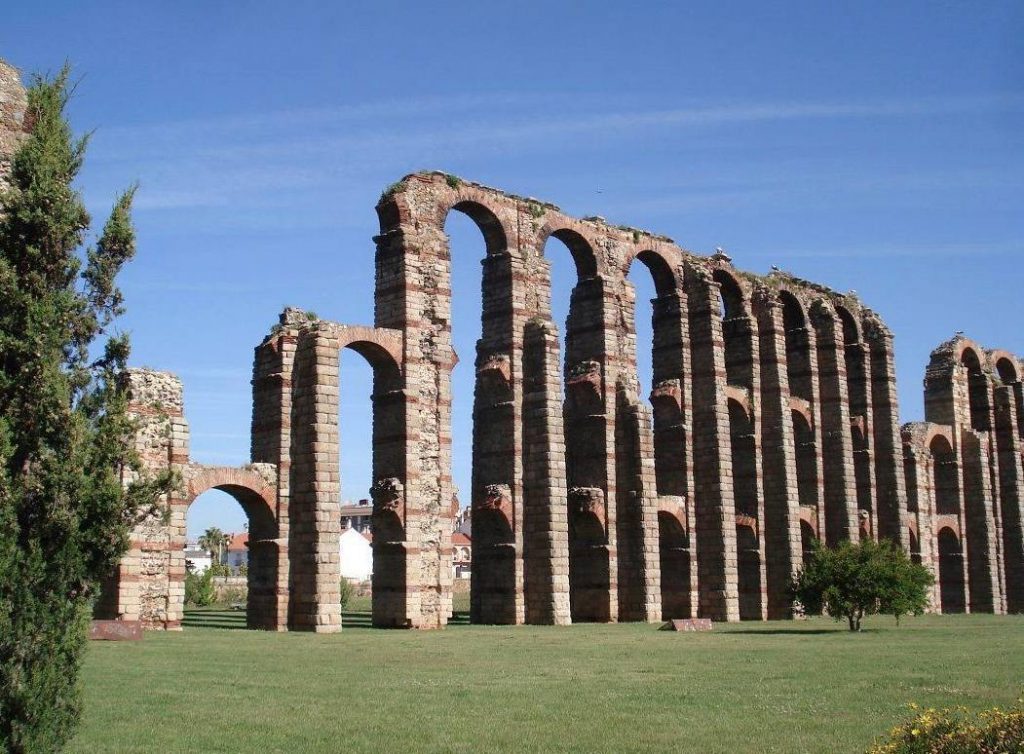 Acueducto de Milagros  in Mérida (Foto: Willem Peeters)