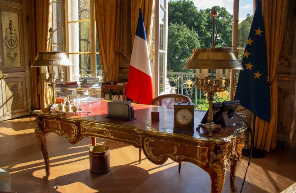 De Salon Doré (gouden kamer) in het Élysée. De officiële werkkamer van de Franse president (CC BY-SA 4.0 - Dorian