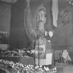 Paul de Groot spreekt op CPN-congres, 26 februari 1950