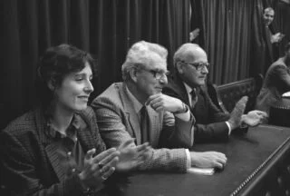 CPN-fractie in de Tweede Kamer (1981): v.l.n.r. Ina Brouwer, Marcus Bakker en Joop Wolff