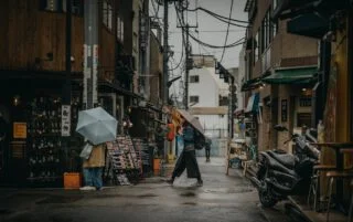 Straatbeeld in Tokio, de grootste stad van Japan